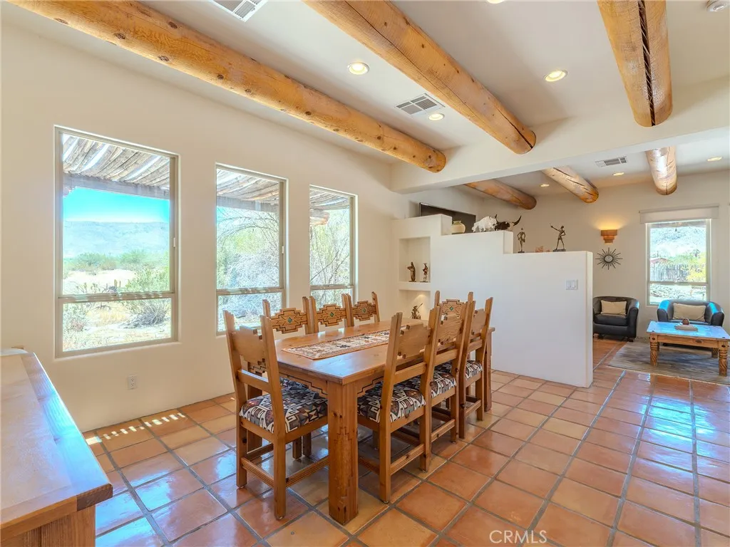 https://cdn.realtyfeed.com/cdn/127/306771085/146ad1a72ae7f5d9d0372e098e78f059.webp