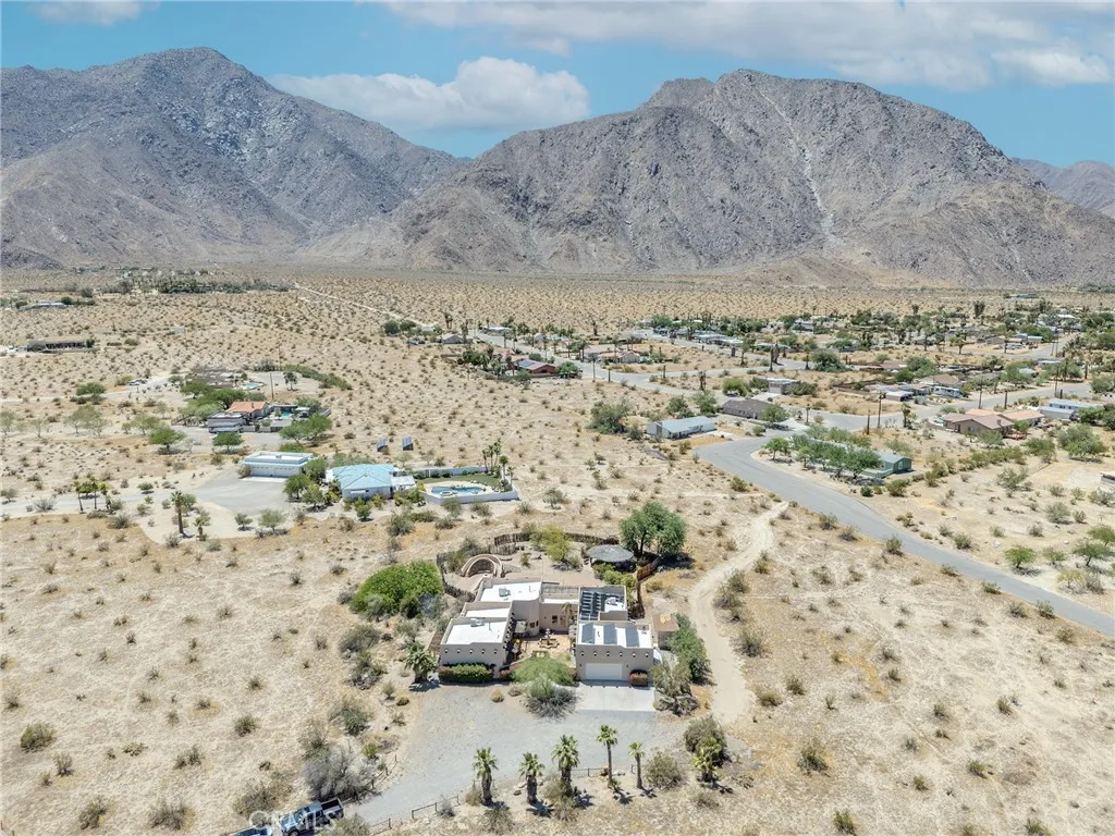 https://cdn.realtyfeed.com/cdn/127/306771085/8d5394482bc193ea0eaeb106237dfd8a.webp