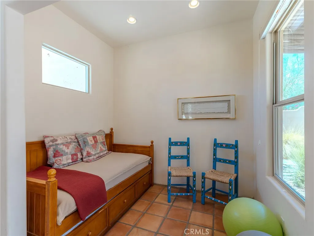 https://cdn.realtyfeed.com/cdn/127/306771085/a5ff5a61889870a714bcbe9439b1d40e.webp