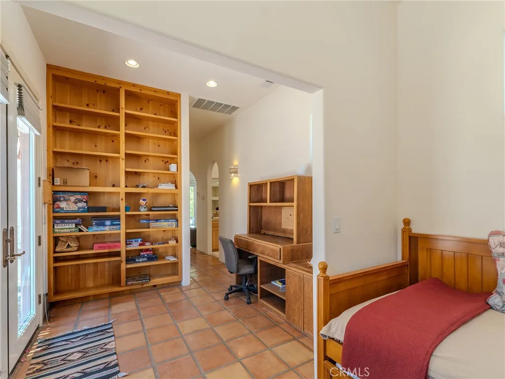 https://cdn.realtyfeed.com/cdn/127/306771085/df3cc76d268327291eb0e541abc0757b.webp