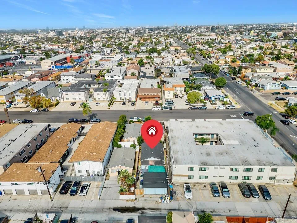 https://cdn.realtyfeed.com/cdn/127/306771147/f59c526076508ac06e4de351f6e65c5d.webp