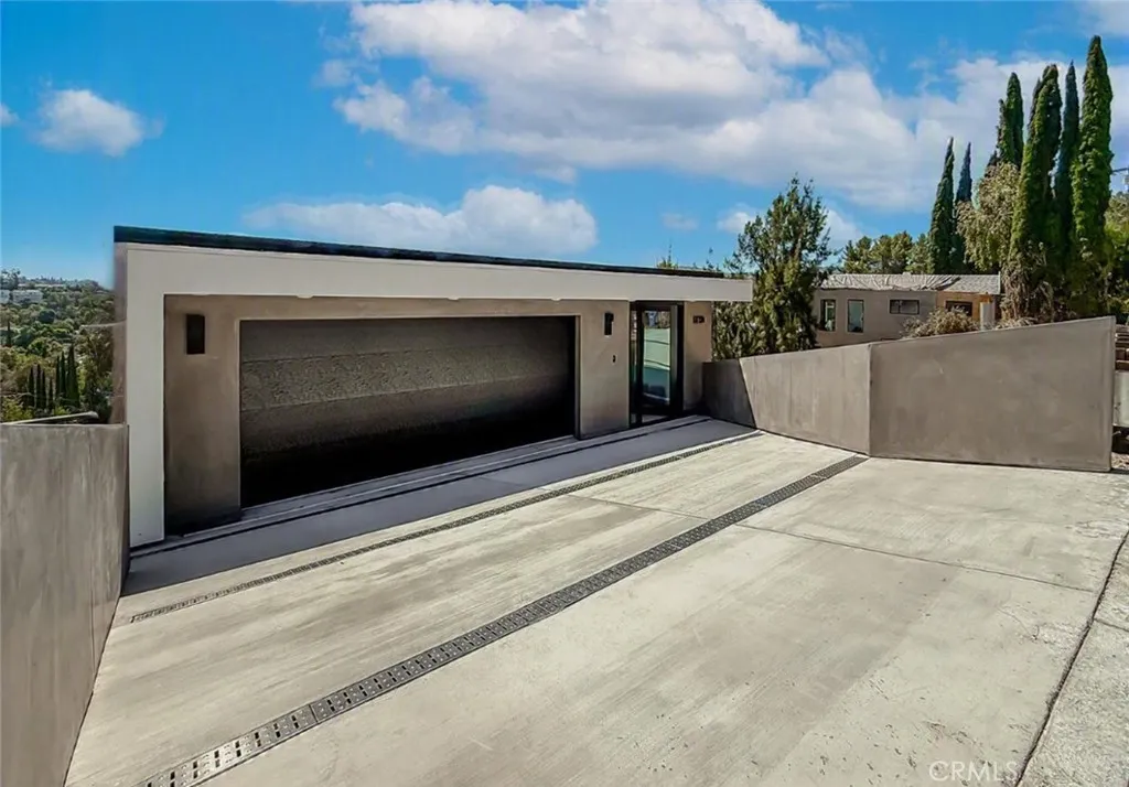 5130 Medina, Woodland Hills, CA 91364 - Photo 5 of 50, Woodland Hills, CA
