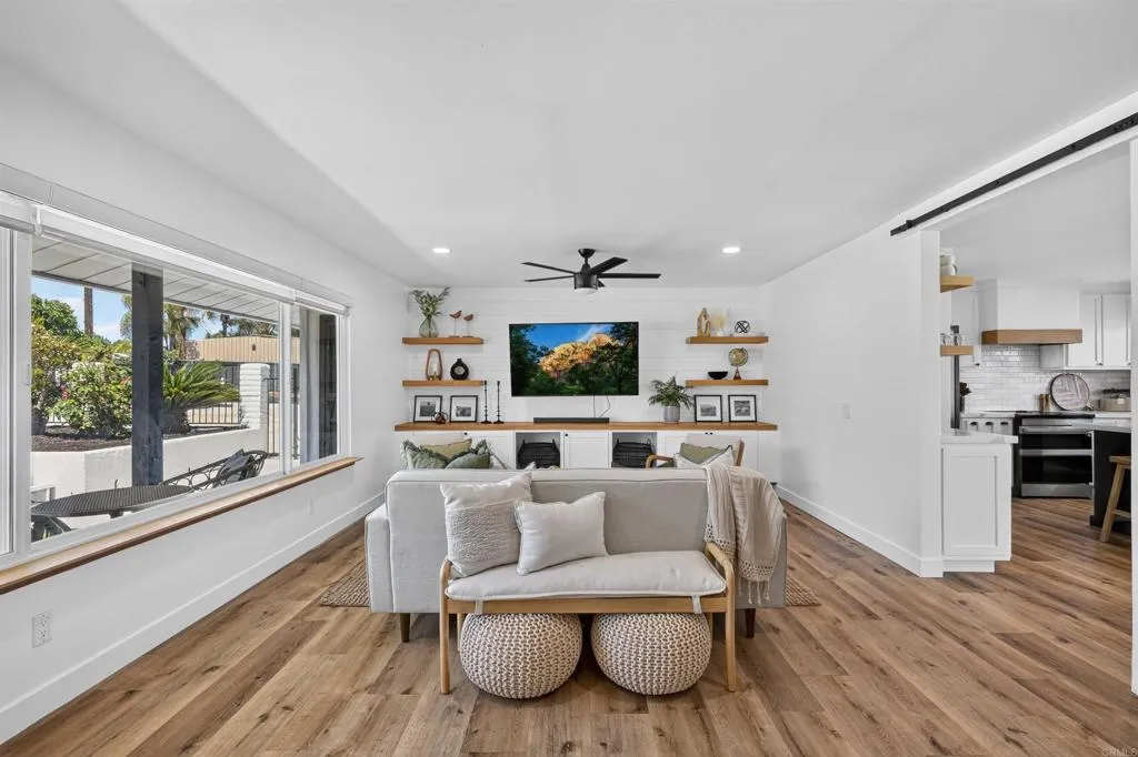 https://cdn.realtyfeed.com/cdn/127/306771157/996291eab1d441456a5976881eb709d5.webp
