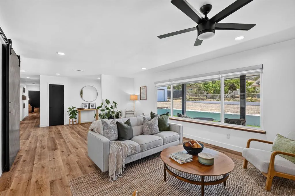 https://cdn.realtyfeed.com/cdn/127/306771157/c2dcfc500e59bbb7812e8deebc9650ac.webp