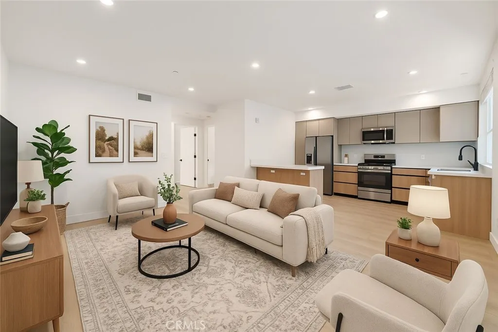 Van Nuys, CA 91405