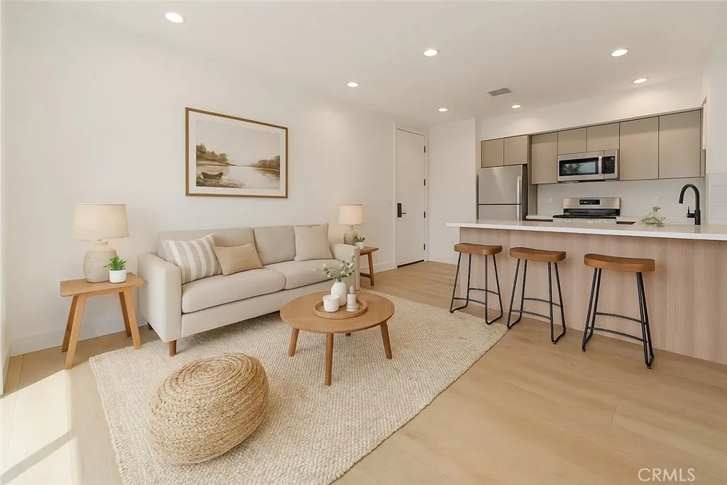 Van Nuys, CA 91405