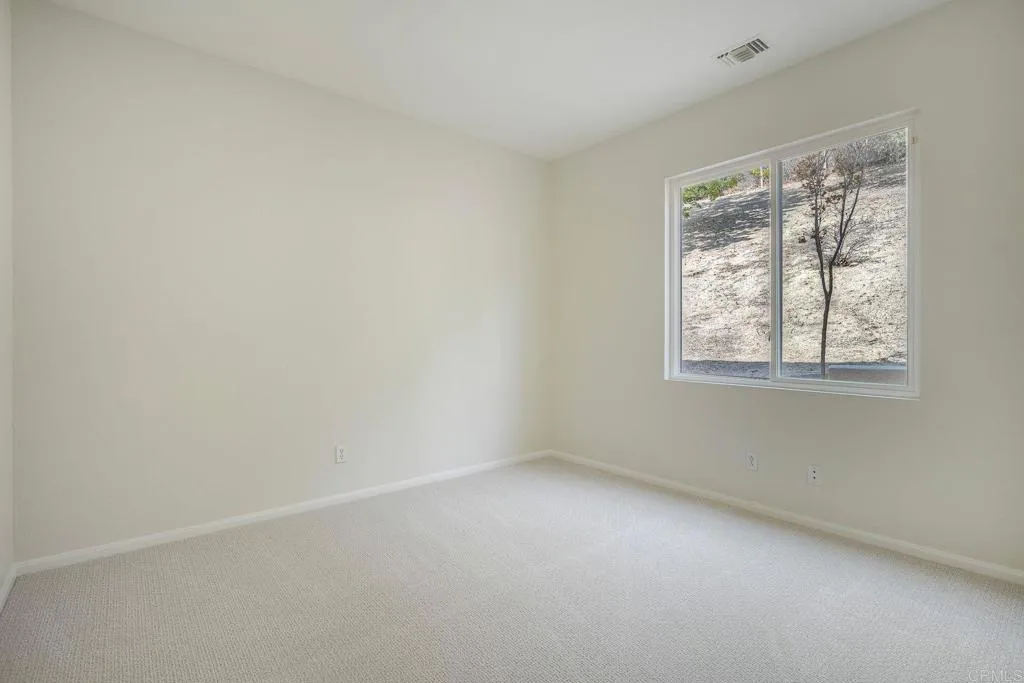 https://cdn.realtyfeed.com/cdn/127/306771211/4da3ec8a1ff67562a397ffc94cb942cb.webp