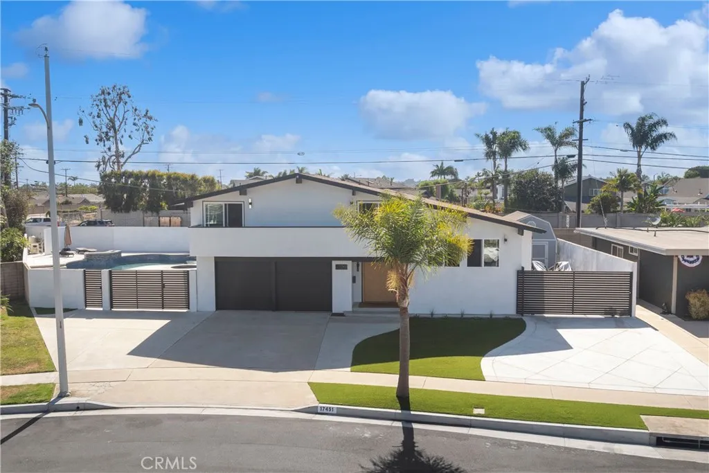 17451 Avalon, Huntington Beach, CA 92647 - Photo 4 of 50, Huntington Beach, CA