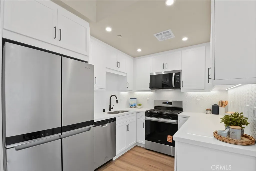 18090 Prairie Avenue Unit 101, Torrance, CA 90504 - Photo 5 of 10, Torrance, CA