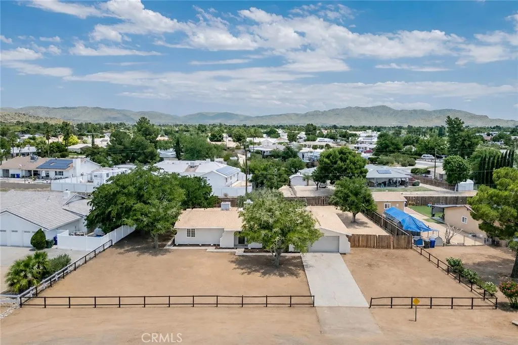13913 Cronese Road, Apple Valley, CA 92307 - Photo 2 of 29, Apple Valley, CA