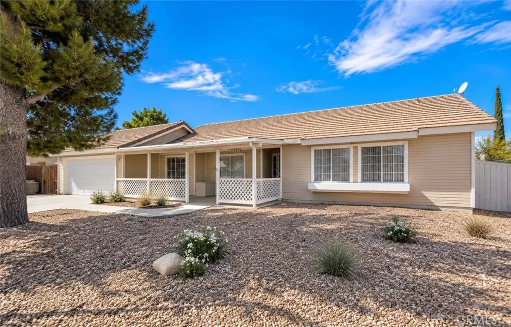 12404 Mammoth Drive, Victorville, CA 92392 - Photo 4 of 62, Victorville, CA