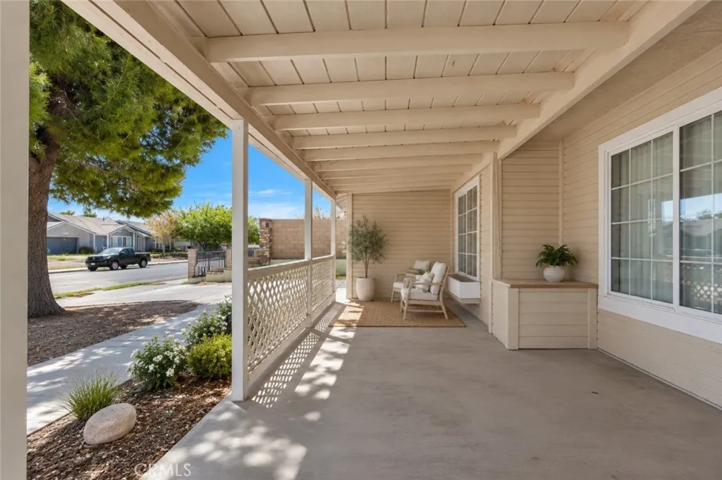 12404 Mammoth Drive, Victorville, CA 92392 - Photo 5 of 62, Victorville, CA