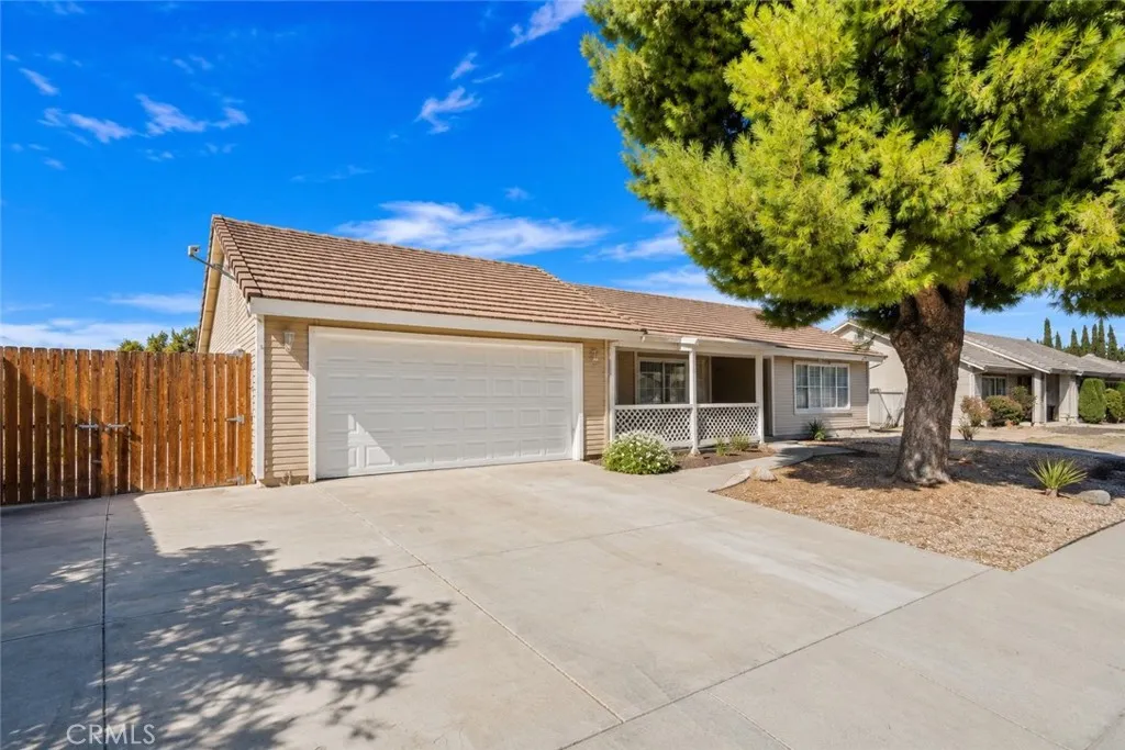 12404 Mammoth Drive, Victorville, CA 92392 - Photo 2 of 62, Victorville, CA