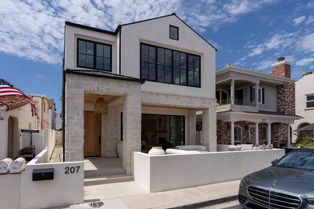 207 43rd Street, Newport Beach, CA 92663 - Photo 2 of 48, Newport Beach, CA