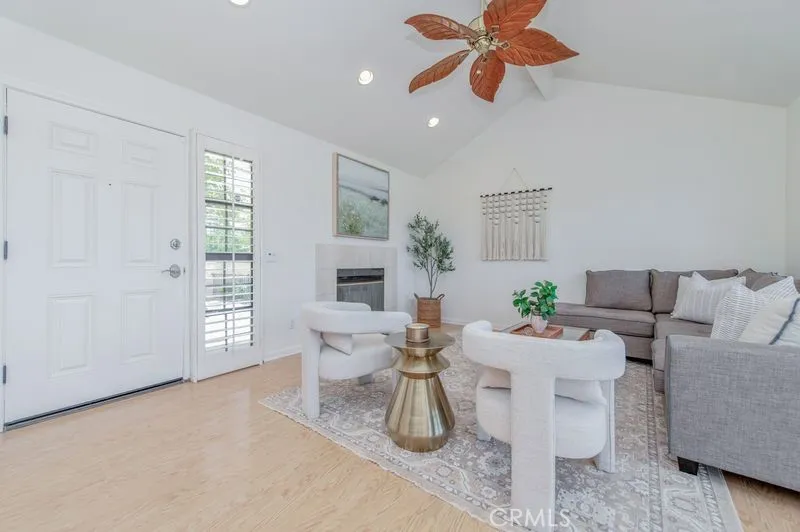 6011 E Montefino, Anaheim, CA 92807 - Photo 5 of 34, Anaheim, CA