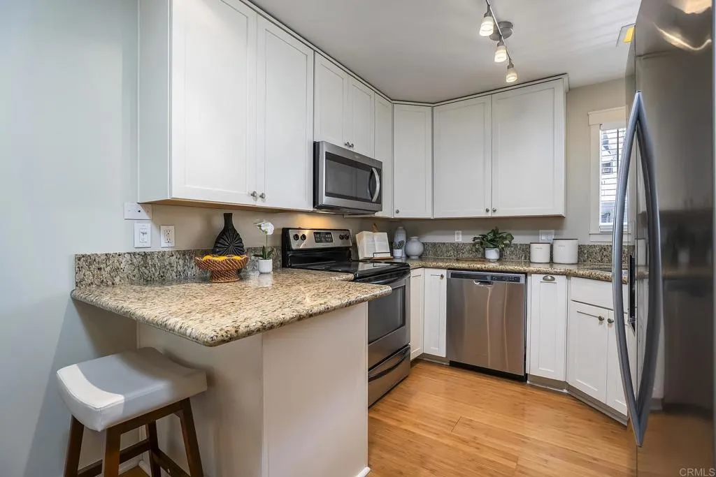 https://cdn.realtyfeed.com/cdn/127/306771291/23cb4b3f59fc1f2de240d8d2708f3ab7.webp