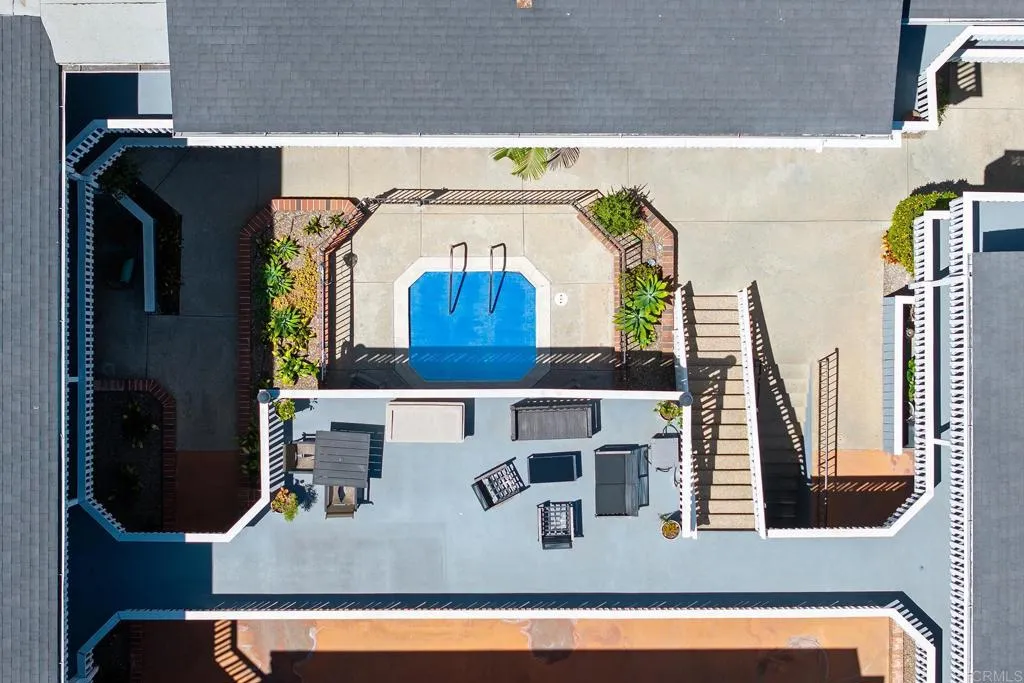 https://cdn.realtyfeed.com/cdn/127/306771291/a3112d6668cf00faa514d9833944fee5.webp