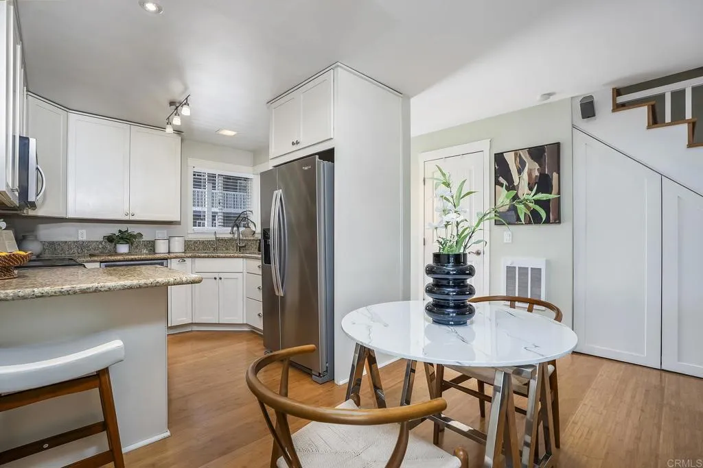 https://cdn.realtyfeed.com/cdn/127/306771291/dab69810bf3a33ae917fe49cc831fadb.webp