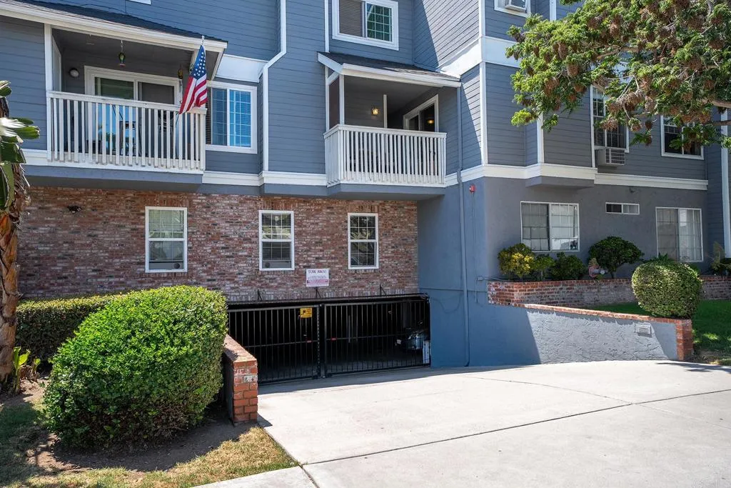 https://cdn.realtyfeed.com/cdn/127/306771291/f0b0b4b73cf179555d4e0a4b32f96b9c.webp