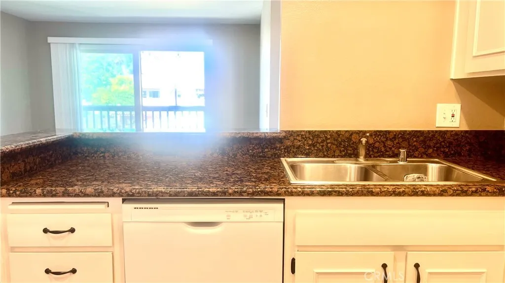 Photo #7: OC26156043 Listing: Photo #7