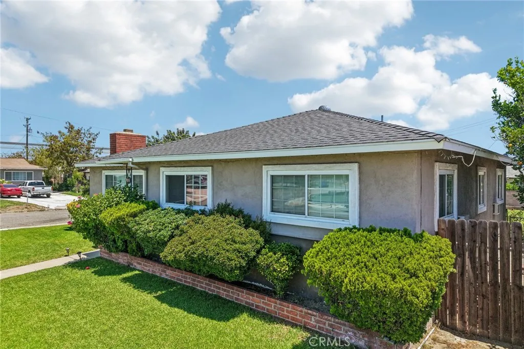 9929 Claremont, Bloomington, CA 92316 - Photo 4 of 49, Bloomington, CA