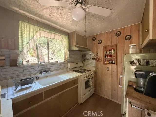 9330 Wood, Forest Falls, CA 92339 - Photo 5 of 13, Forest Falls, CA
