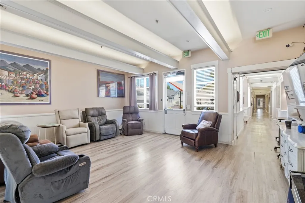 321-& 319 W Mission, Santa Barbara, CA 93101 - Photo 5 of 37, Santa Barbara, CA