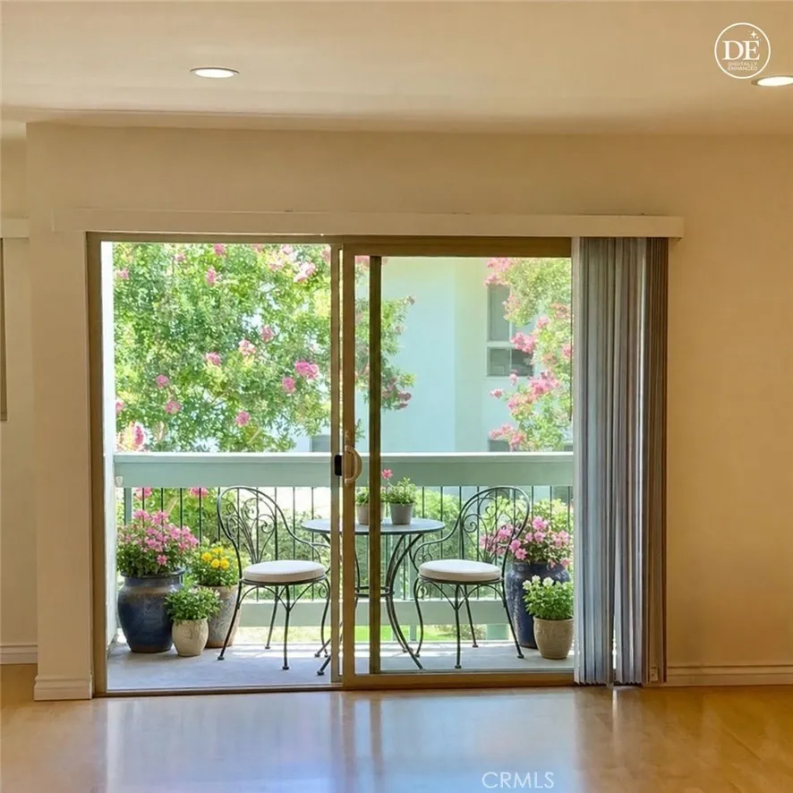 4728 Park Granada Unit 231, Calabasas, CA 91302 - Photo 5 of 33, Calabasas, CA