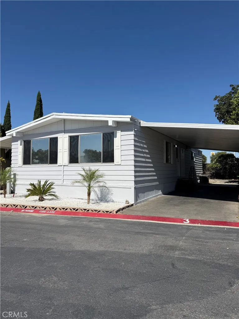 995 Pomona Rd#3, Corona, CA 92882 - Photo 2 of 27, Corona, CA