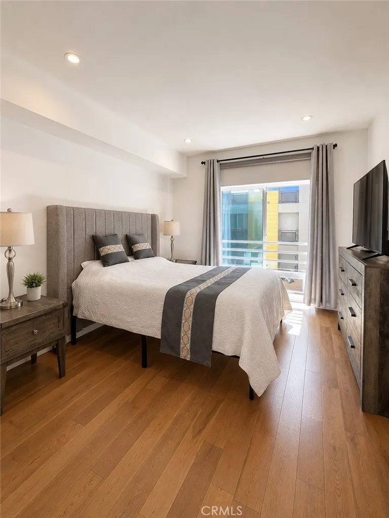 2939 Leeward Ave Unit 420, Los Angeles, CA 90005 - Photo 3 of 14, Los Angeles, CA