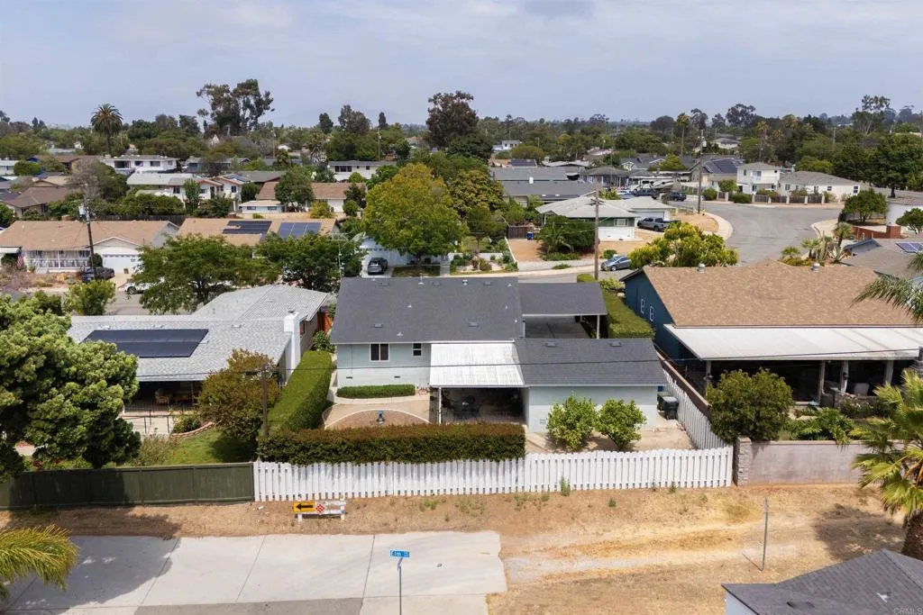 https://cdn.realtyfeed.com/cdn/127/306771350/d36a23ee73dd814d1966c9caa6d15b2e.webp