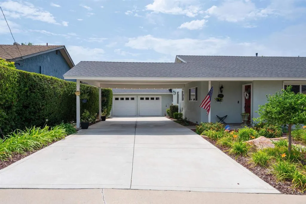 https://cdn.realtyfeed.com/cdn/127/306771350/ef01f6ca6af2af78bab30ff97110c974.webp
