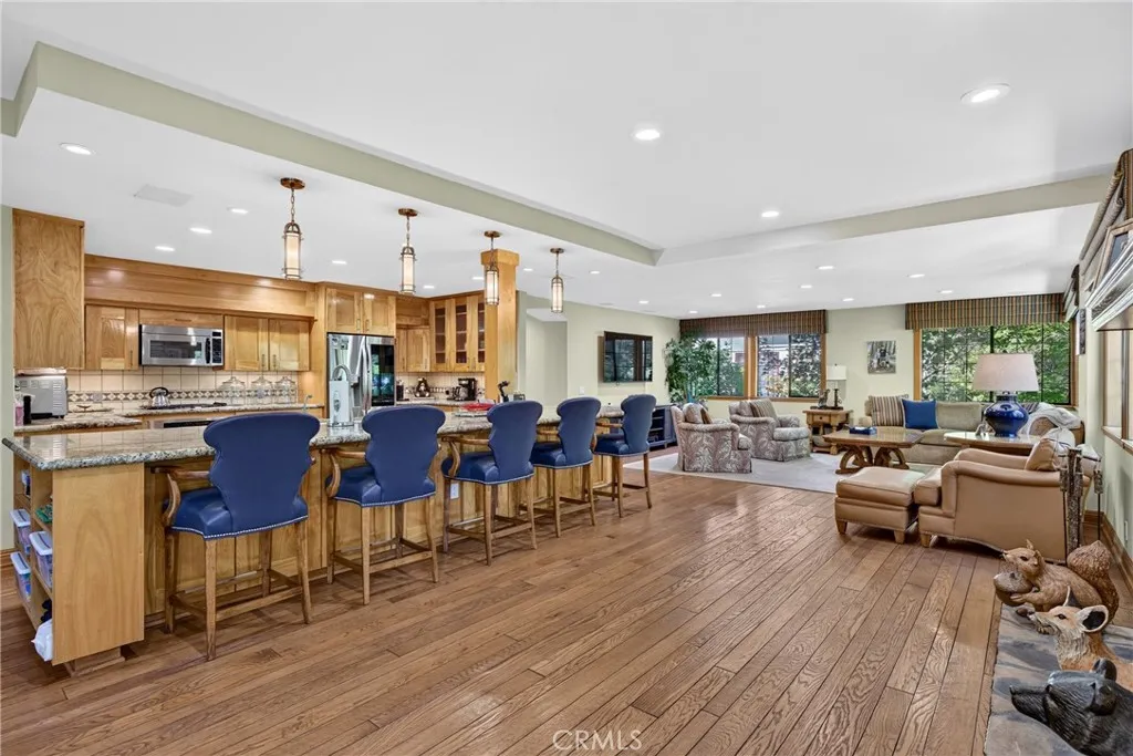 27547 Meadow Bay Drive, Lake Arrowhead, CA 92352 - Photo 2 of 44, Lake Arrowhead, CA