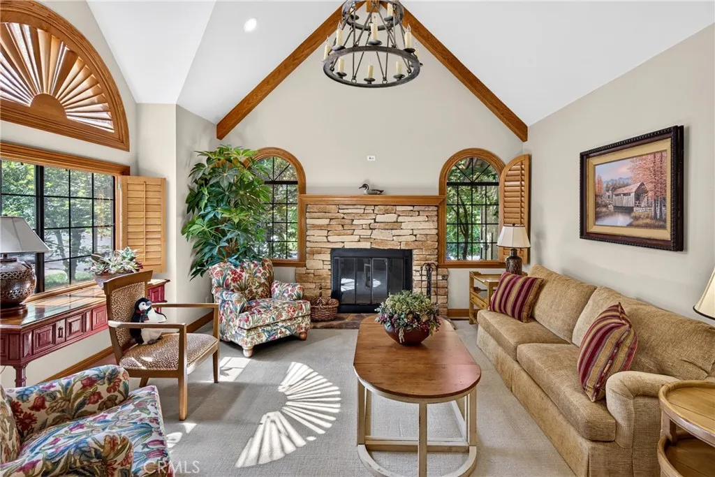 27547 Meadow Bay Drive, Lake Arrowhead, CA 92352 - Photo 5 of 44, Lake Arrowhead, CA
