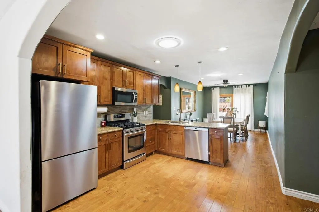 https://cdn.realtyfeed.com/cdn/127/306771364/1767415075886897e89d84995aefda18.webp