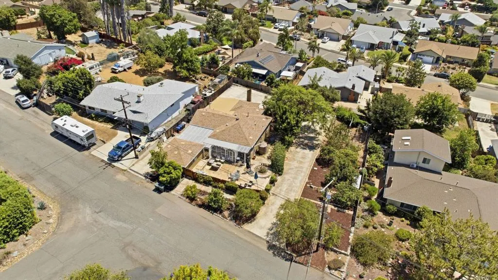 https://cdn.realtyfeed.com/cdn/127/306771364/8dcf090e732bd75d715cdd3908cd3d50.webp