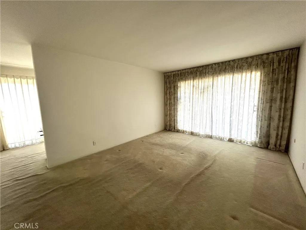 10470 Laramie Avenue, Chatsworth, CA 91311 - Photo 5 of 32, Chatsworth, CA