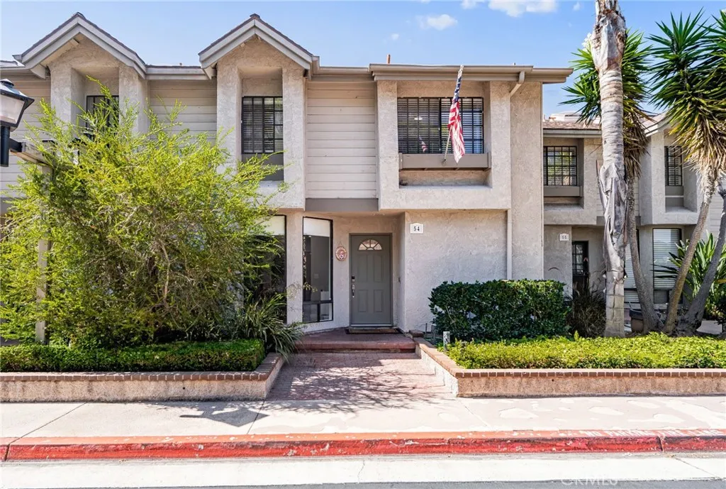 2220 E Chapman Avenue Unit 54, Fullerton, CA 92831 - Main photo, Fullerton, CA