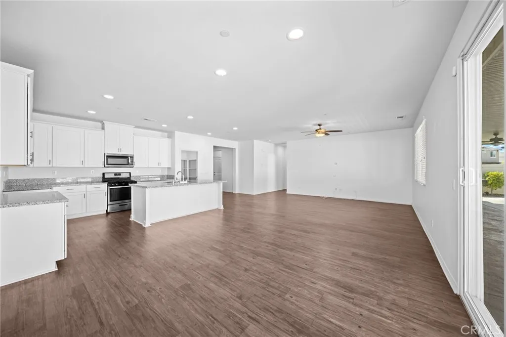 24669 La Barca, Moreno Valley, CA 92551 - Photo 4 of 37, Moreno Valley, CA