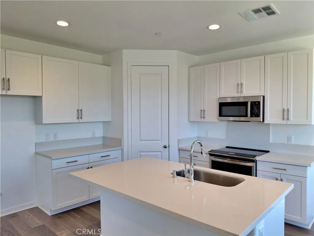 31322 Miners Ridge Loop, Winchester, CA 92596 - Photo 3 of 18, Winchester, CA