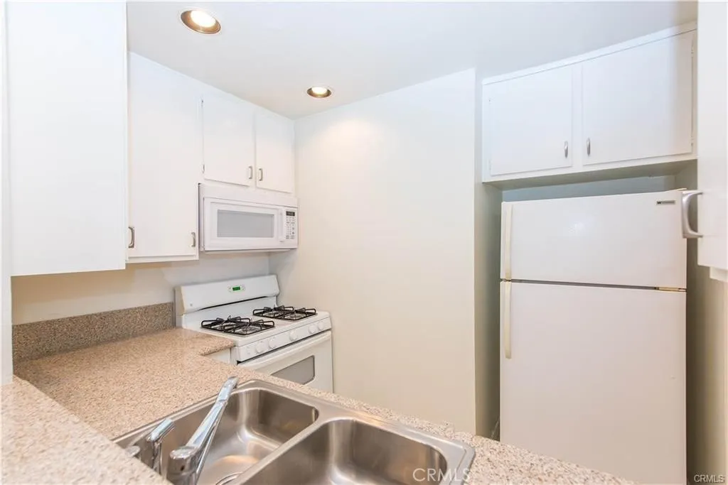 500 Orange Blossom Unit 1, Irvine, CA 92618 - Photo 4 of 20, Irvine, CA