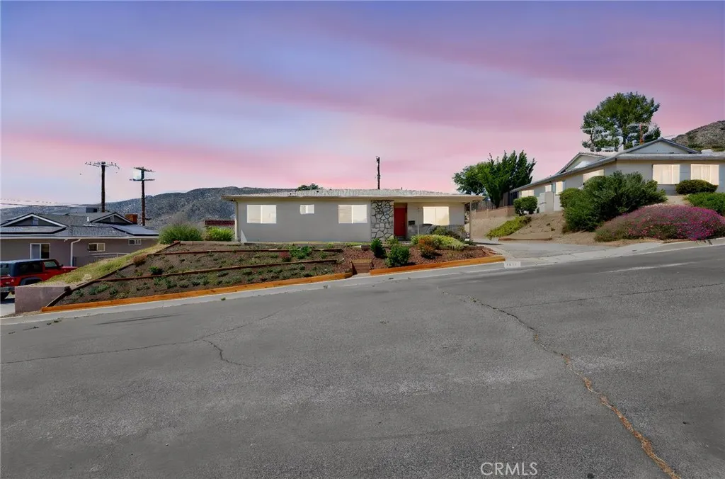 7217 Lonzo, Los Angeles, CA 91042 - Main photo, Los Angeles, CA