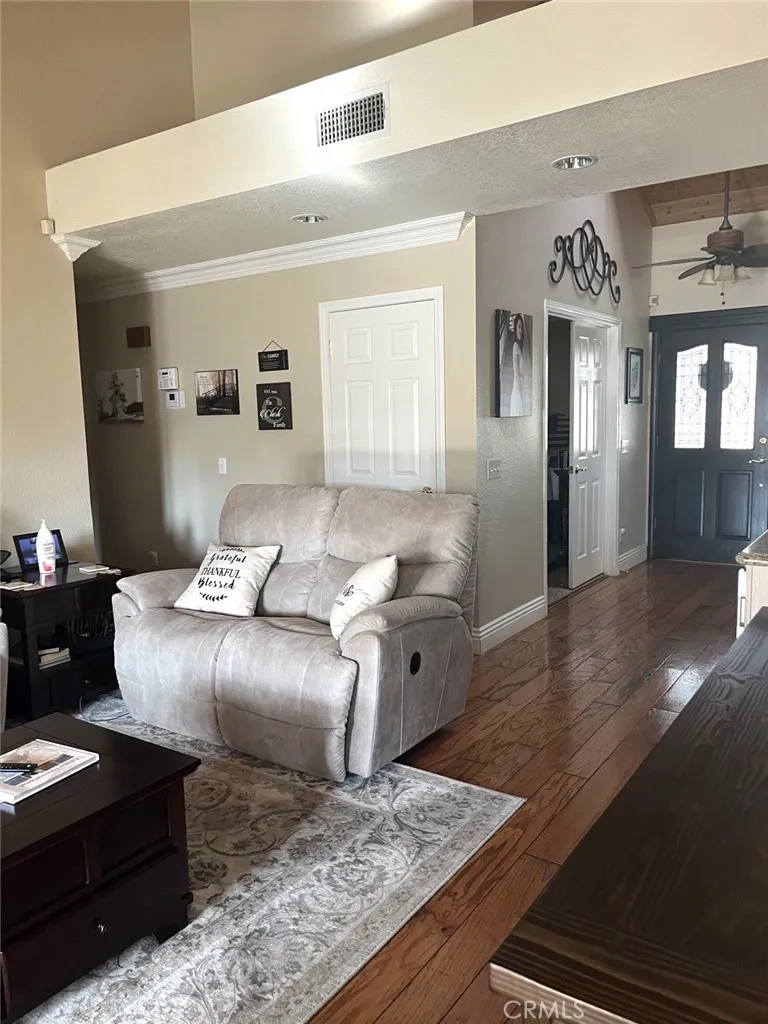 30027 Swan Point, Canyon Lake, CA 92587 - Photo 5 of 11, Canyon Lake, CA