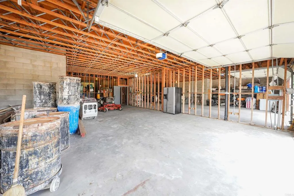 https://cdn.realtyfeed.com/cdn/127/306771448/7d1d64c4d2405b22ff613542da992371.webp