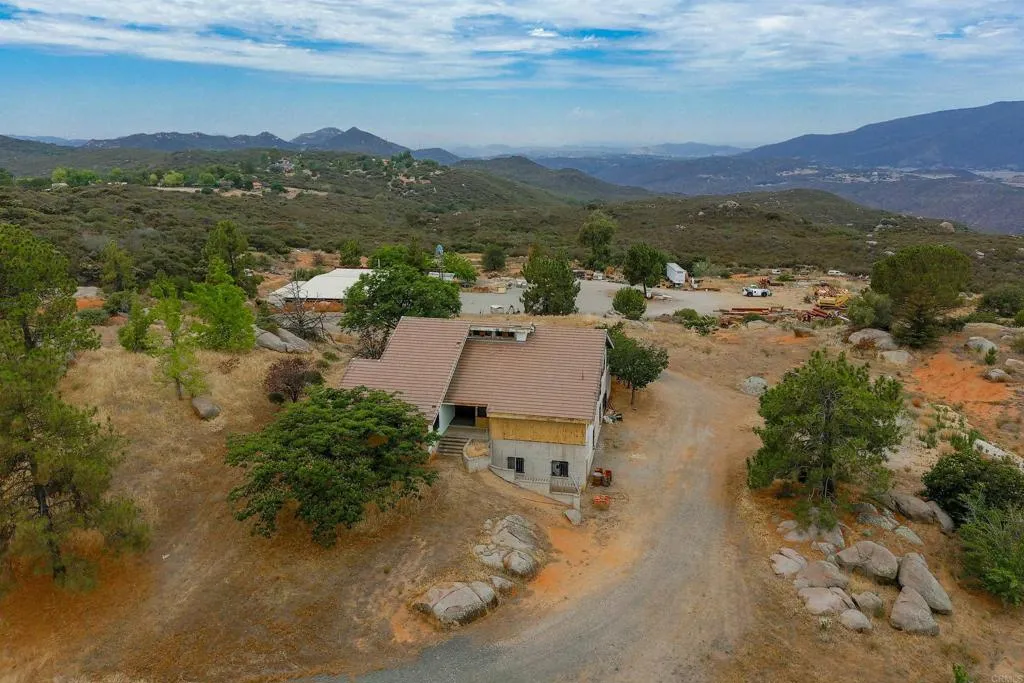 https://cdn.realtyfeed.com/cdn/127/306771448/f18c4786a637264d7b6f26c96becec64.webp