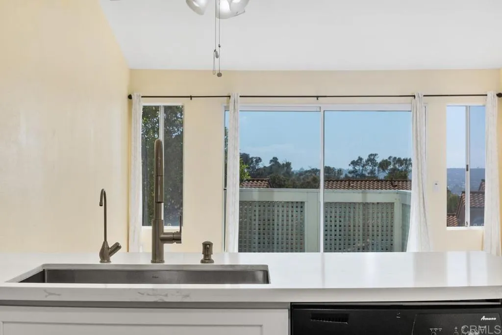https://cdn.realtyfeed.com/cdn/127/306771457/af072c5164863b8270695884bfad956b.webp