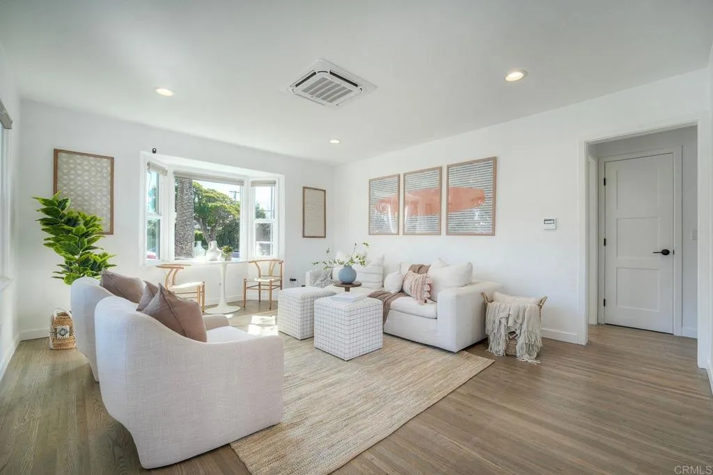Oceanside, CA 92054