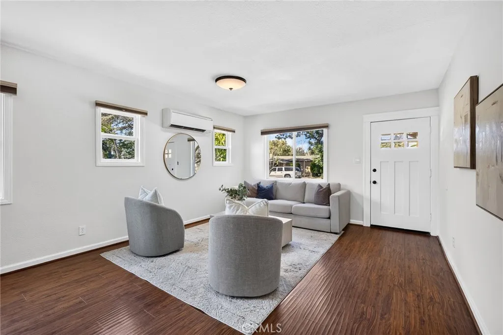 1341 S Garnsey, Santa Ana, CA 92707 - Photo 5 of 18, Santa Ana, CA