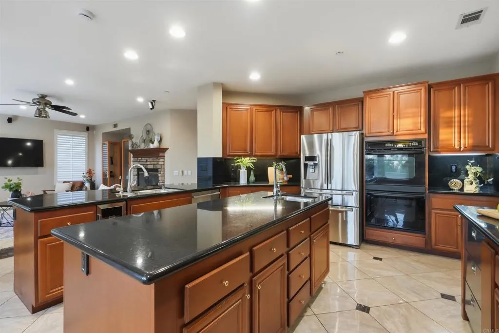 https://cdn.realtyfeed.com/cdn/127/306771493/59ce7bf435262508456bc434f54f79b9.webp
