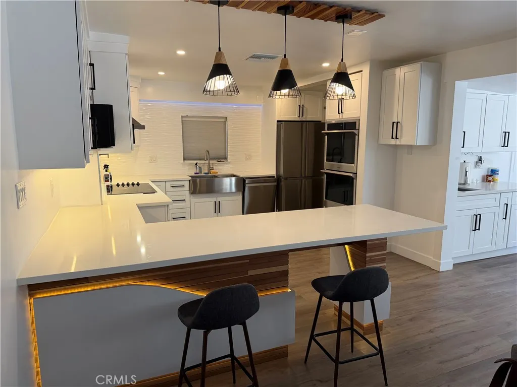 20457 Eccles, Los Angeles, CA 91306 - Main photo, Los Angeles, CA